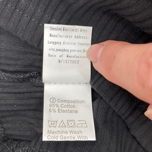 Black Ruffle Long Sleeve Top and Tan Corduroy Button Skirt Set Size 2 - Picture 7 of 11